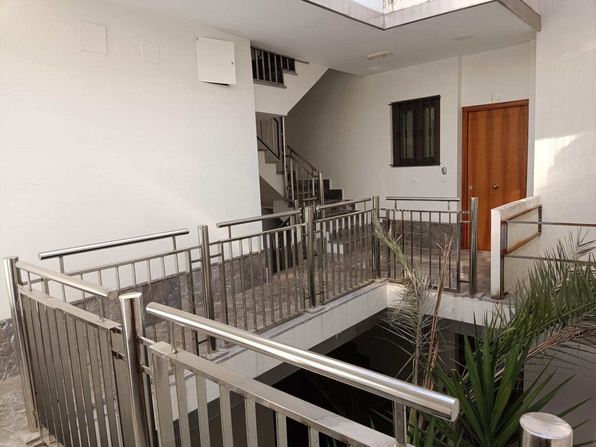 Apartamentos Luxury Puente De Triana Seville Exterior photo