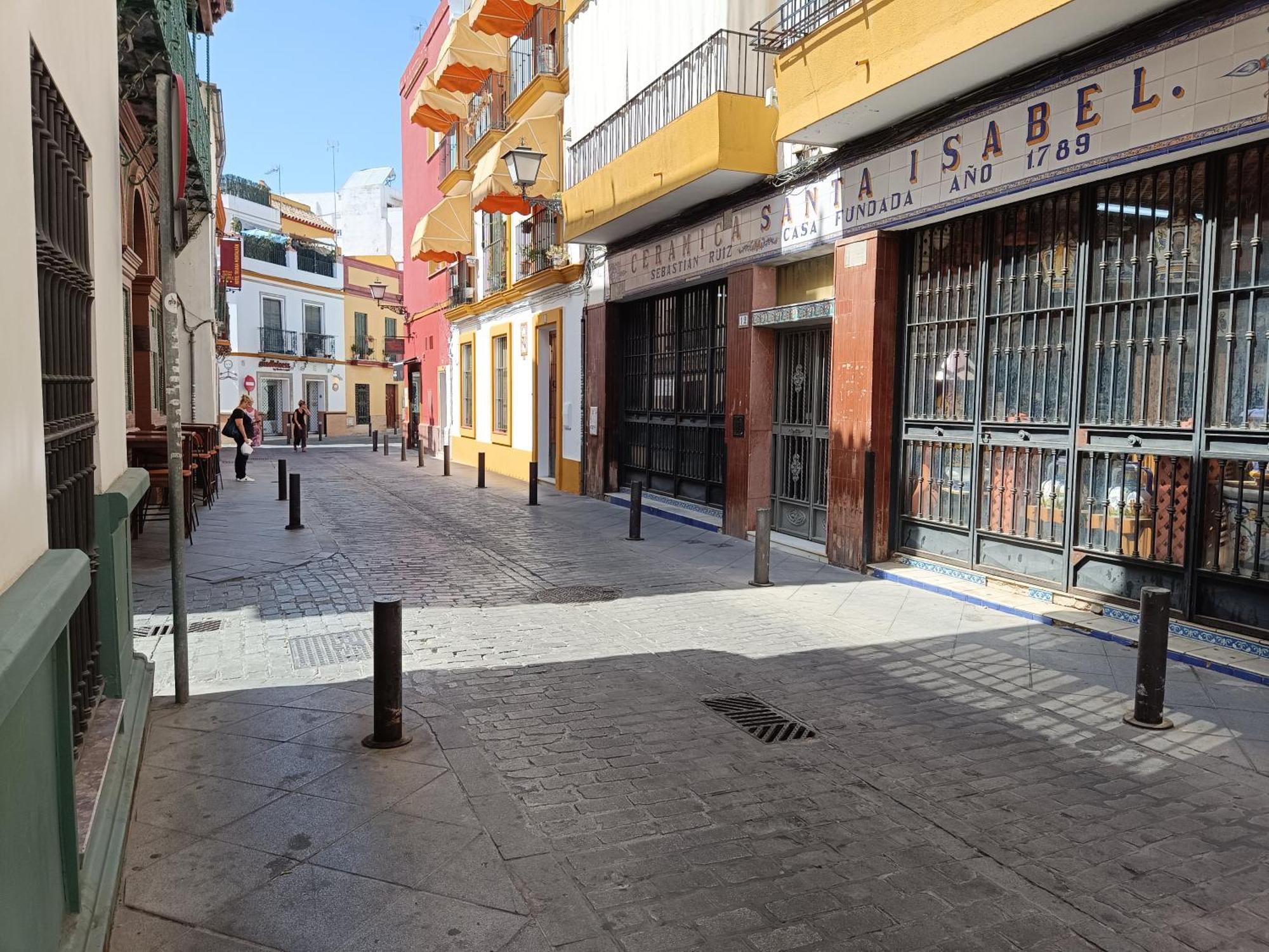 Apartamentos Luxury Puente De Triana Seville Exterior photo