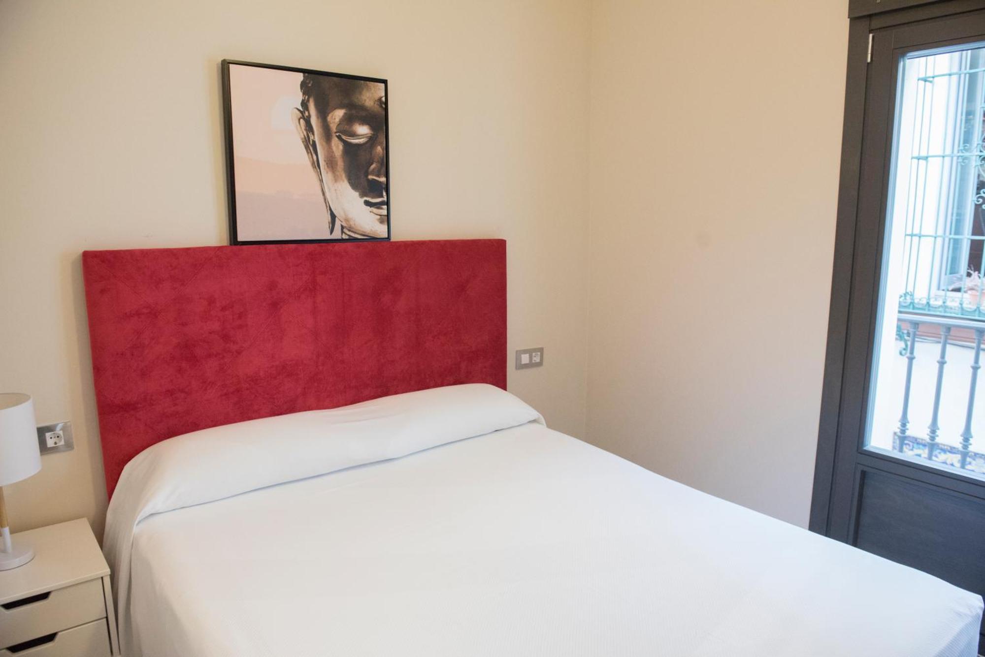 Apartamentos Luxury Puente De Triana Seville Exterior photo