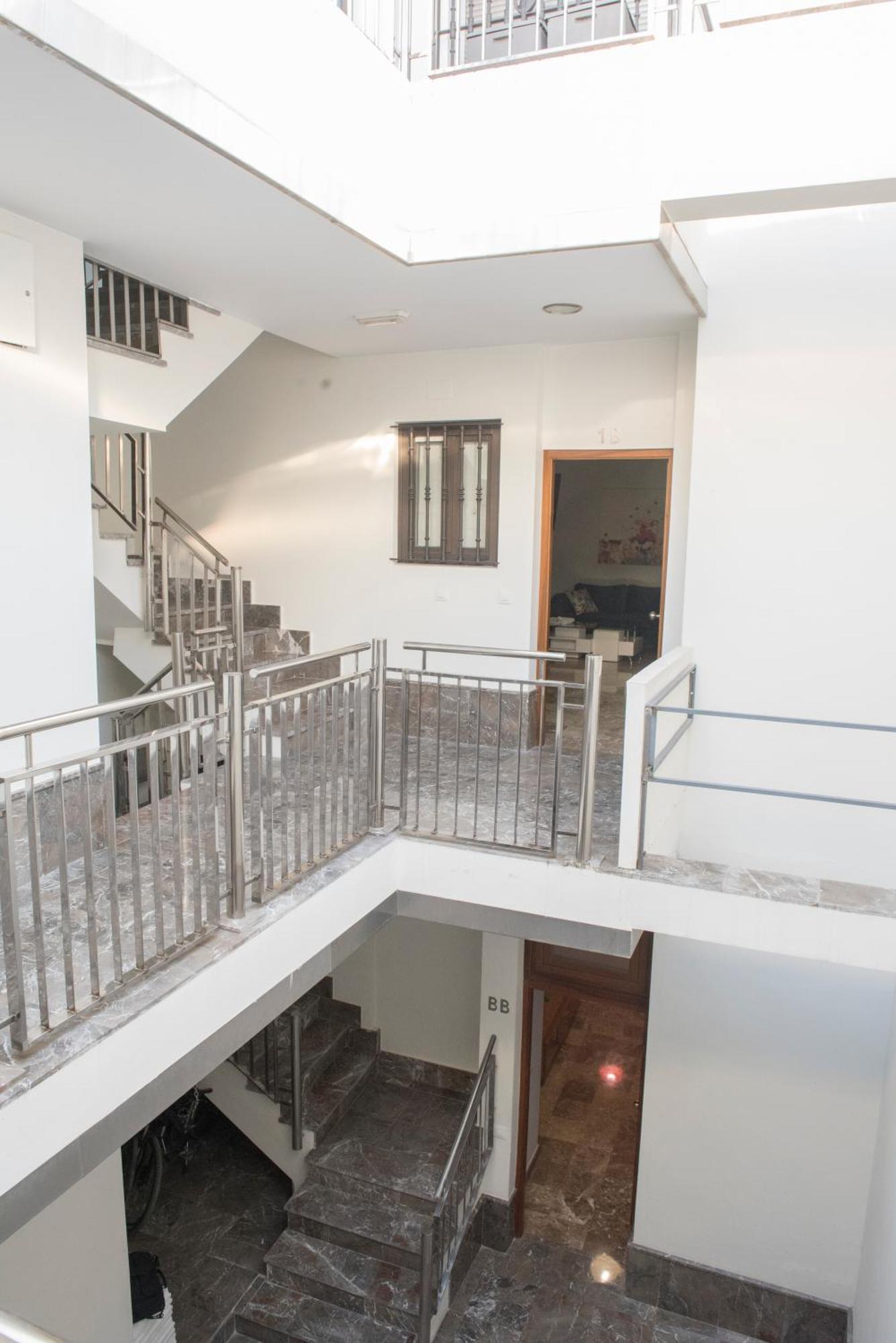 Apartamentos Luxury Puente De Triana Seville Exterior photo